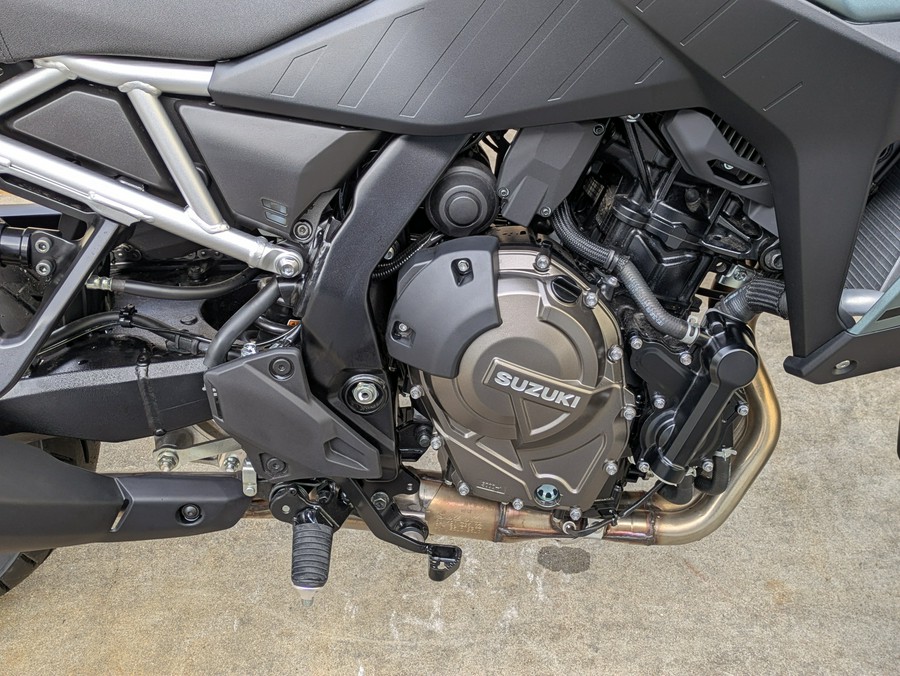 2024 Suzuki V-Strom 800