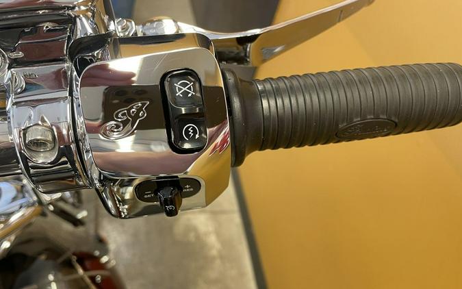 2018 Indian Motorcycle® Springfield® ABS Steel Gray over Burgundy Metallic