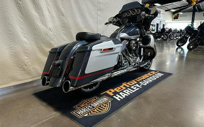 2019 Harley-Davidson CVO™ Street Glide®