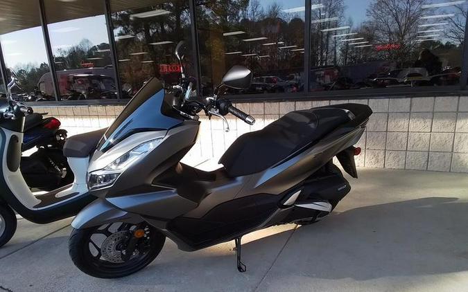 2023 Honda® PCX