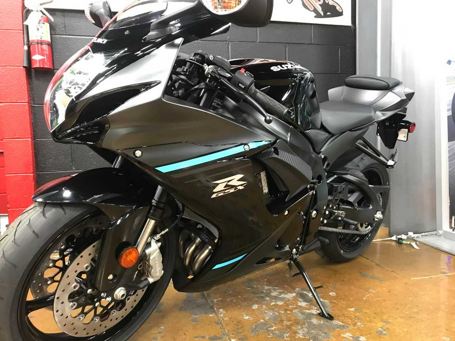 2024 SUZUKI GSX-R600