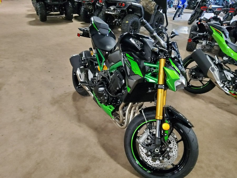 2024 Kawasaki Z900 SE ABS