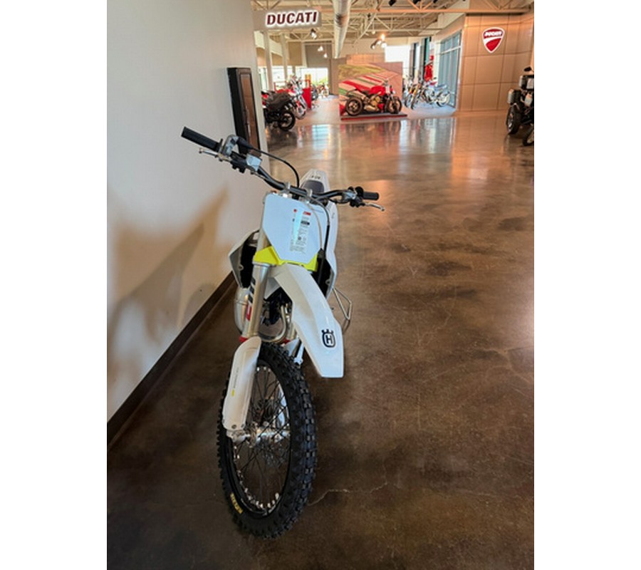 2025 Husqvarna Motorcycles TC 85 19/16