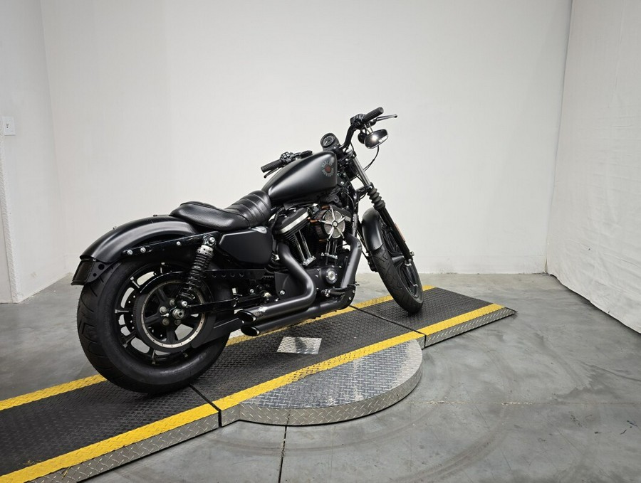 XL 883N 2021 Iron 883™