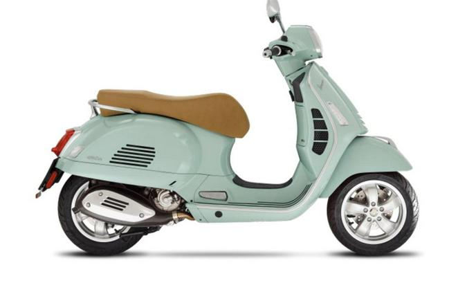 2022 Vespa GTS 300