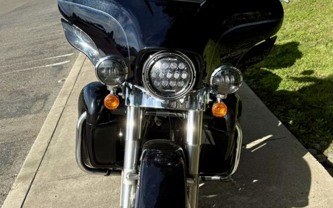 2014 Harley-Davidson® FLHTCU - Electra Glide® Ultra Classic®
