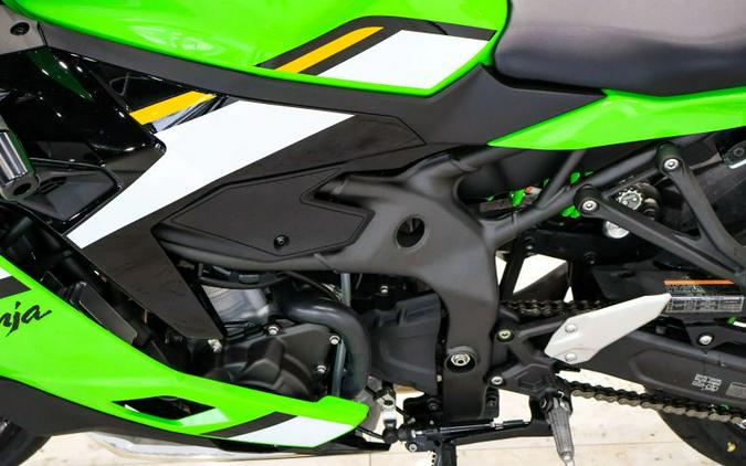 2025 Kawasaki ZX400SSFAL Ninja ZX-4RR KRT (ABS)