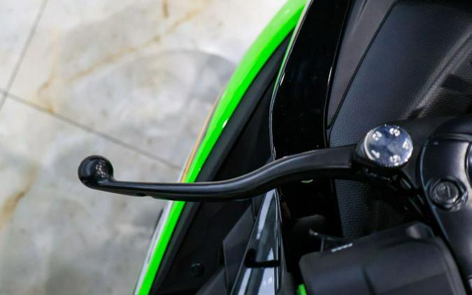 2025 Kawasaki ZX400SSFAL Ninja ZX-4RR KRT (ABS)