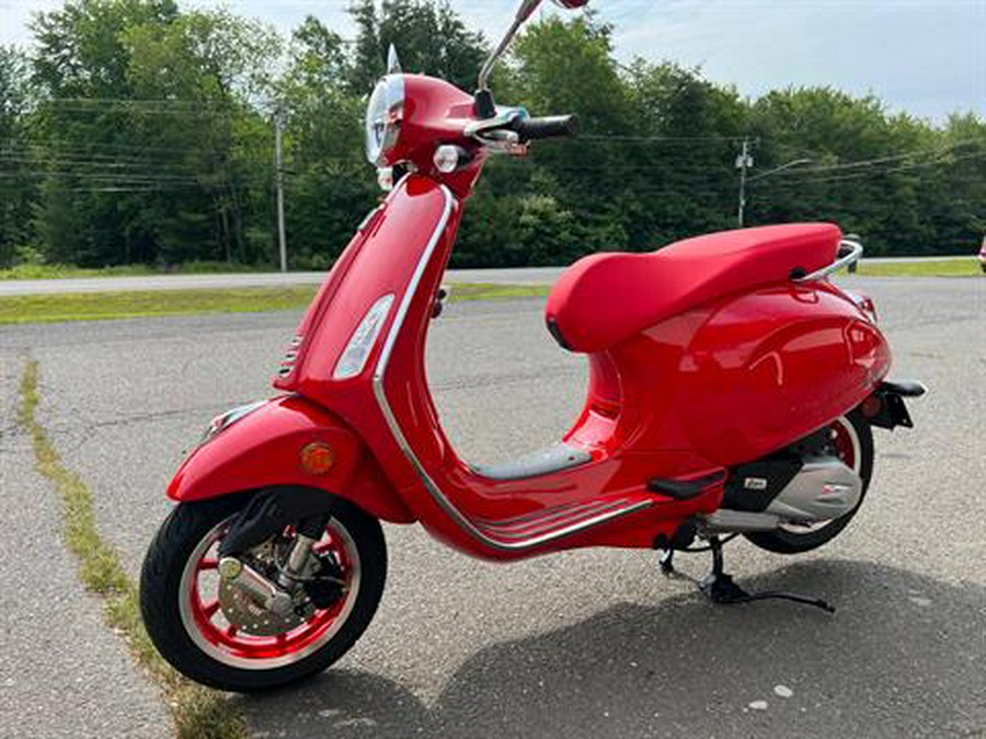 2023 Vespa Primavera 150 Red