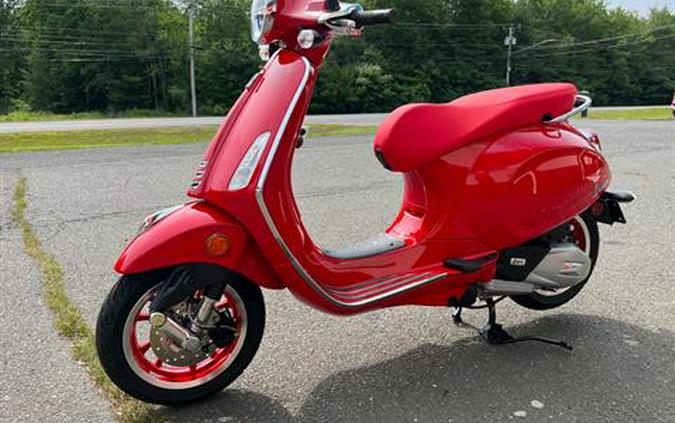 2023 Vespa Primavera 150 Red