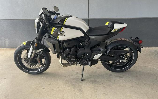 2023 CFMOTO 700CL-X Sport