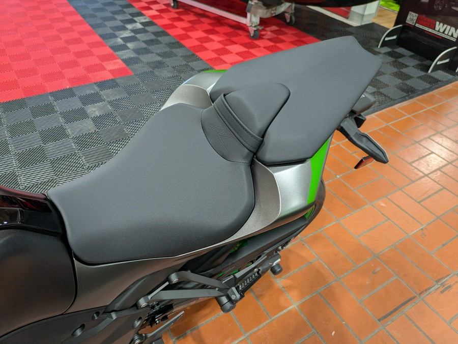 2026 Kawasaki Z1100 SE ABS