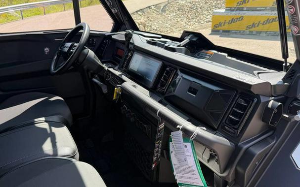 2026 Can-AM DEFENDER LTD CAB HD 11