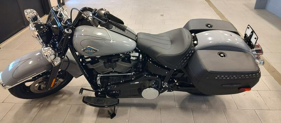 2026 Harley-Davidson® FLHC - Heritage Classic