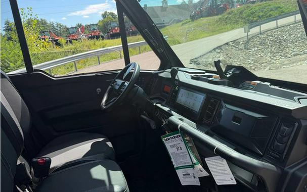 2026 Can-AM DEFENDER LTD CAB HD 11