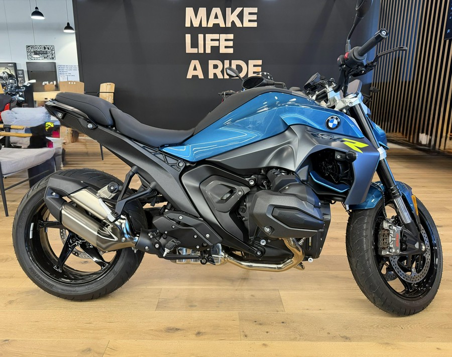 2026 BMW R 1300 R DEMO