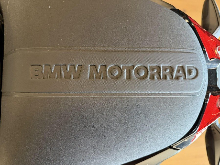 2026 BMW R 1300 R DEMO