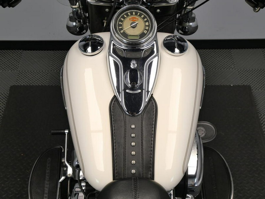 2014 Harley-Davidson® FLSTC - Heritage Softail® Classic