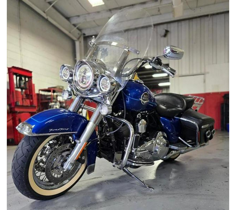 2009 Harley-Davidson® FLHRC - Road King® Classic