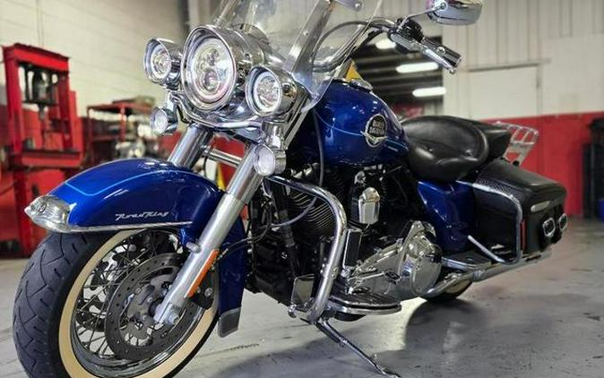 2009 Harley-Davidson® FLHRC - Road King® Classic