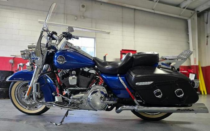 2009 Harley-Davidson® FLHRC - Road King® Classic