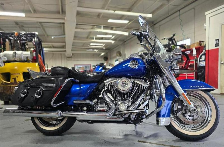 2009 Harley-Davidson® FLHRC - Road King® Classic