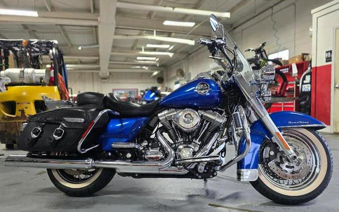 2009 Harley-Davidson® FLHRC - Road King® Classic