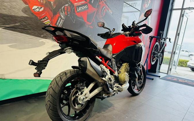 2022 Ducati Multistrada V4S Ducati Red / Alloy Wheels