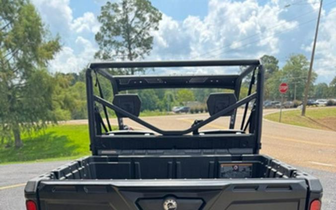 2025 Can-Am Defender HD9