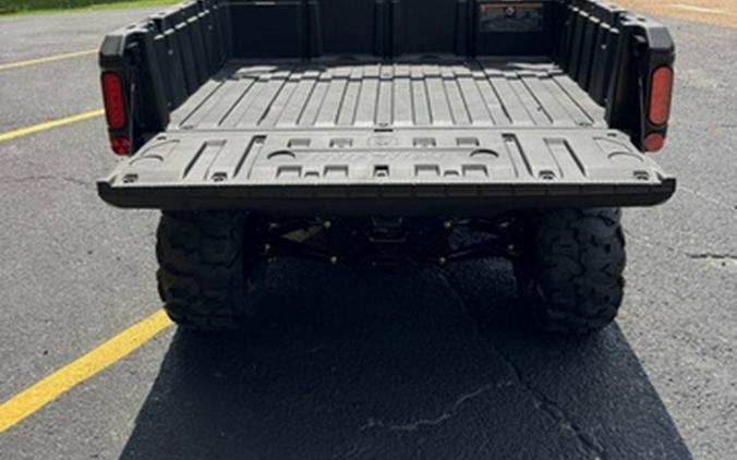 2025 Can-Am Defender HD9