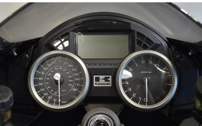 2025 Kawasaki Ninja® ZX™-14R ABS