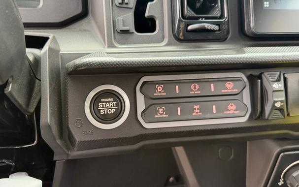 2026 Can-AM Defender MAX Limited HD11