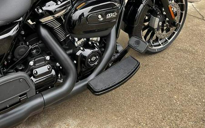 2024 Harley-Davidson® FLTRT - Road Glide® 3