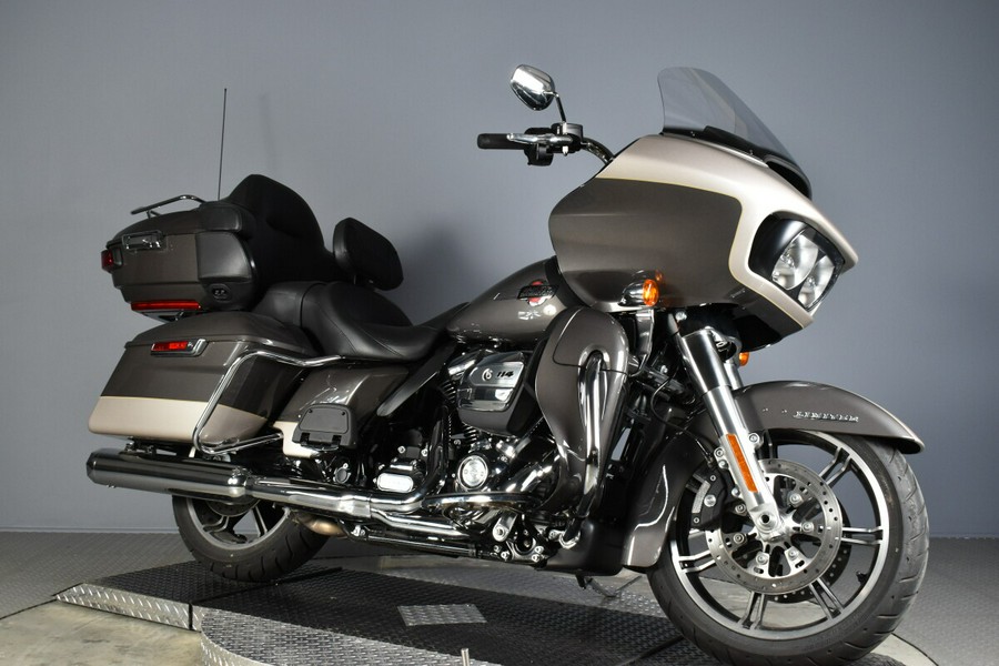 2023 Harley-Davidson<sup>®</sup> Road Glide<sup>®</sup> Limited