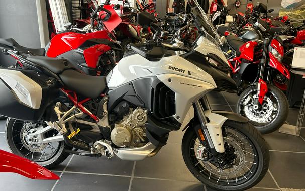 2026 Ducati Multistrada V4 S Travel & Radar
