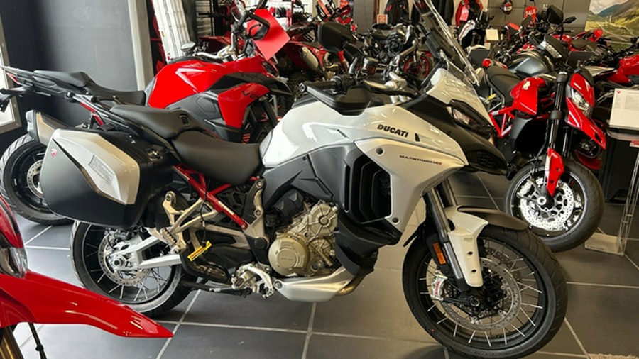 2026 Ducati Multistrada V4 S Travel & Radar