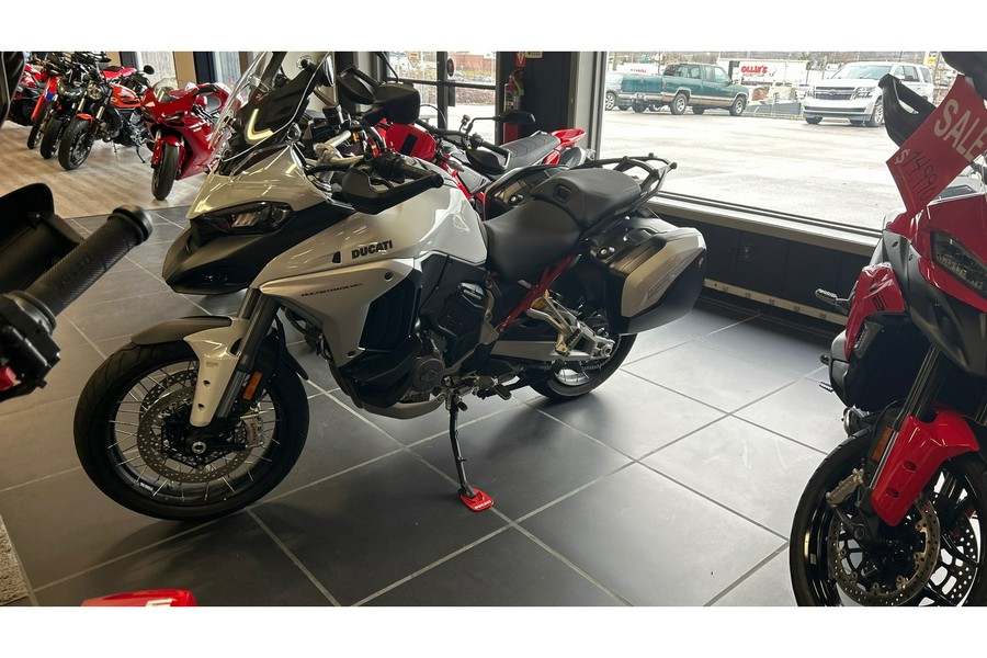 2026 Ducati Multistrada V4 S Travel & Radar