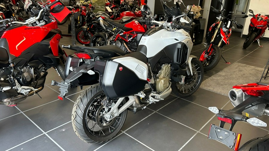 2026 Ducati Multistrada V4 S Travel & Radar