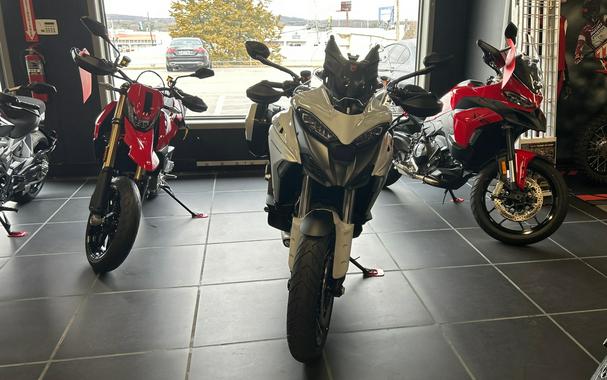 2026 Ducati Multistrada V4 S Travel & Radar