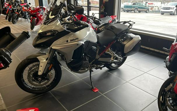 2026 Ducati Multistrada V4 S Travel & Radar