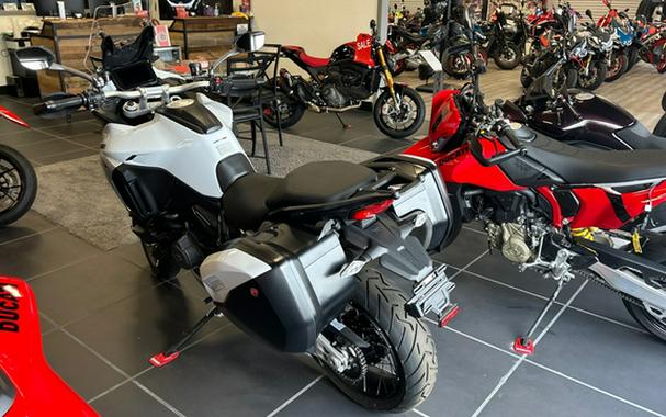 2026 Ducati Multistrada V4 S Travel & Radar