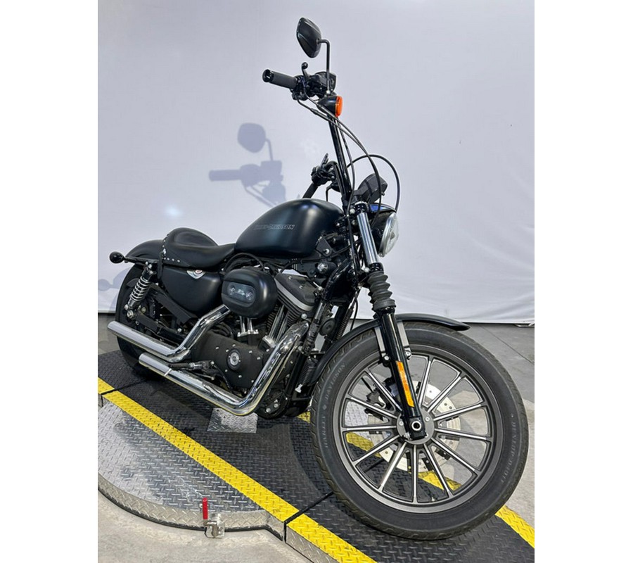 2009 Harley-Davidson® XL883N - Sportster® Iron 833™