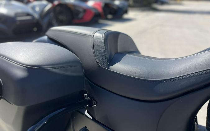 2023 Indian Motorcycle SPRINGFIELD DARK HORSE BLACK SMOKE 49ST Dark Horse