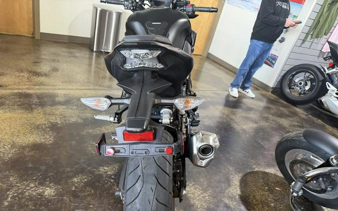 2021 Kawasaki Z900 ABS Metallic Spark Black/Metallic Flat Spark Black