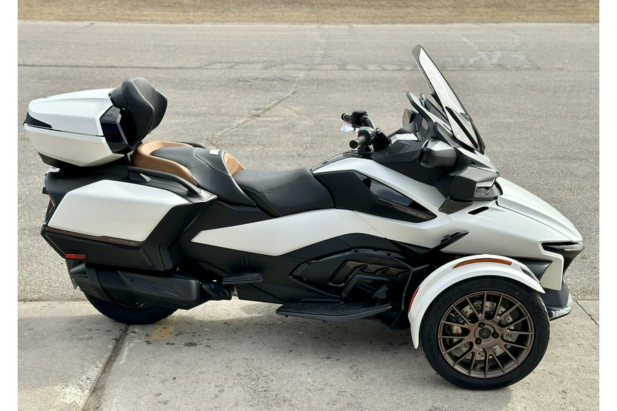 2024 Can-Am SPYDER RT SEA-TO-SKY