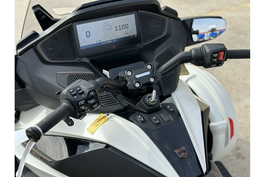 2024 Can-Am SPYDER RT SEA-TO-SKY