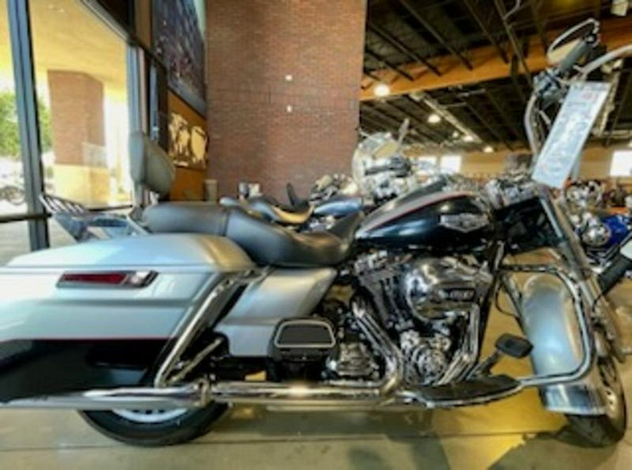 2015 Harley-Davidson® FLHR - Road King®