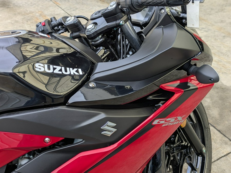 2025 Suzuki GSX250R ABS