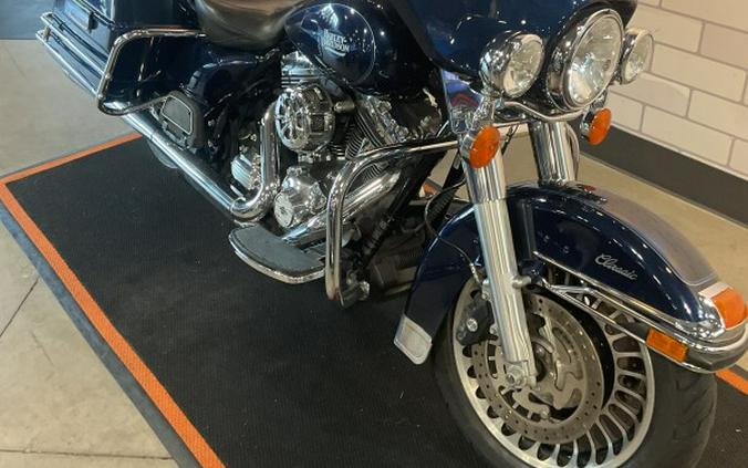 2013 Harley-Davidson® Electra Glide® Classic FLHTC