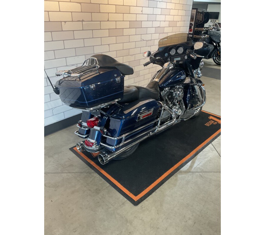 2013 Harley-Davidson® Electra Glide® Classic FLHTC